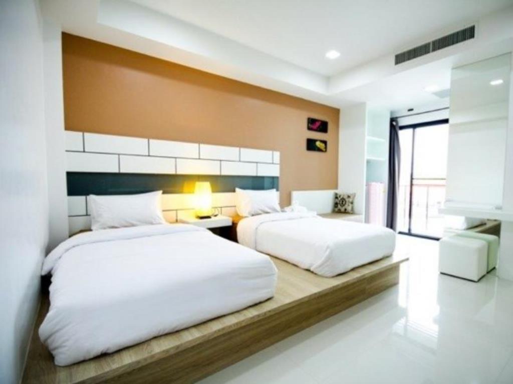 S5 Residence And Cafe Chalong Luaran gambar