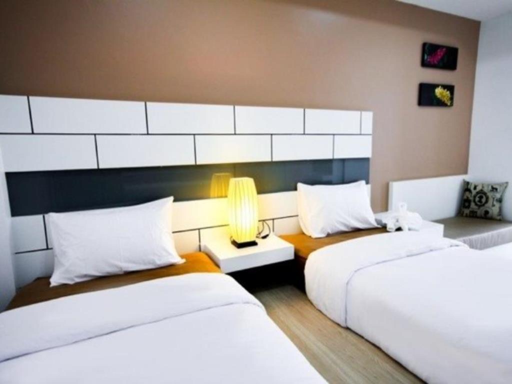 S5 Residence And Cafe Chalong Luaran gambar