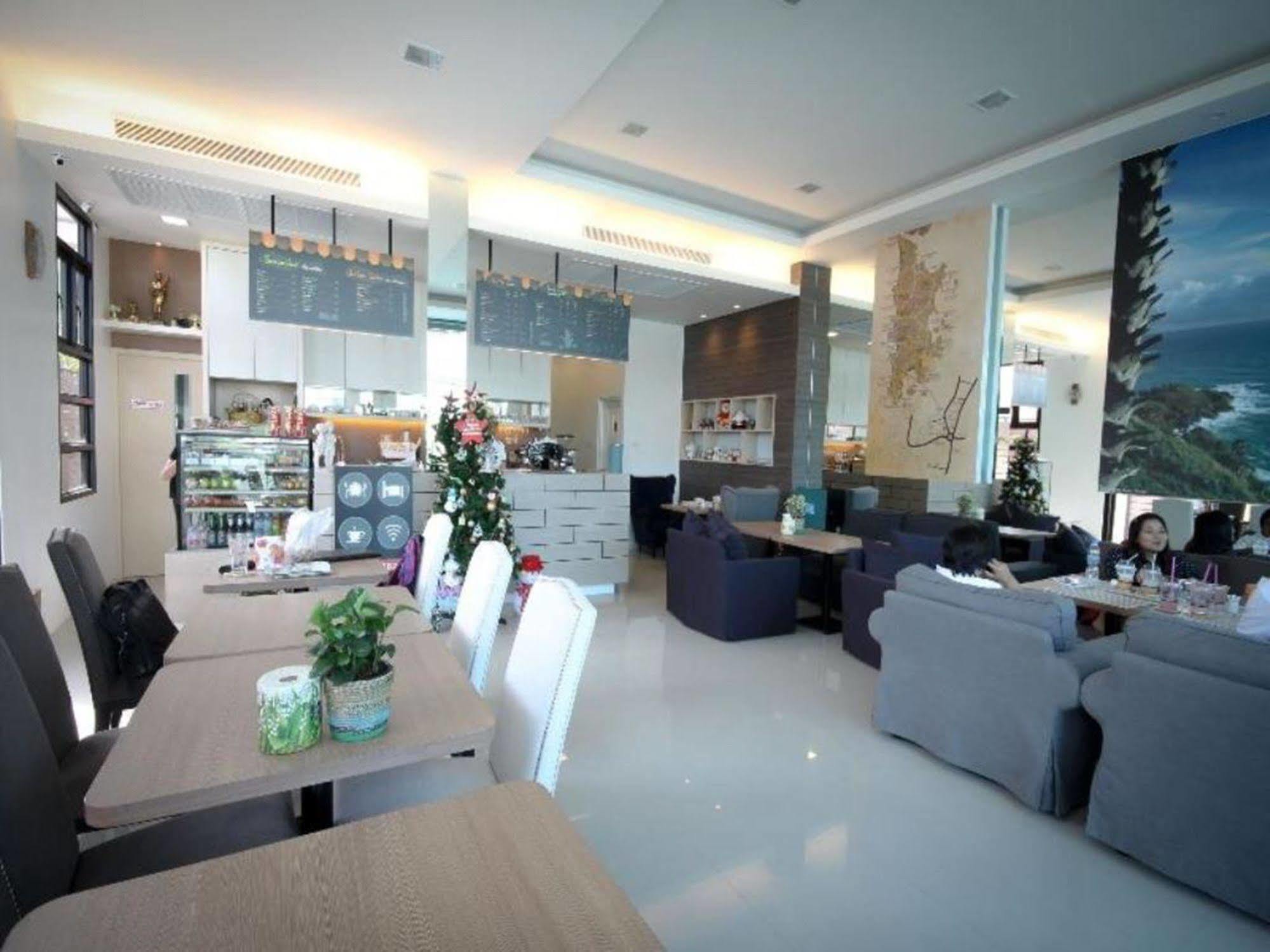 S5 Residence And Cafe Chalong Luaran gambar
